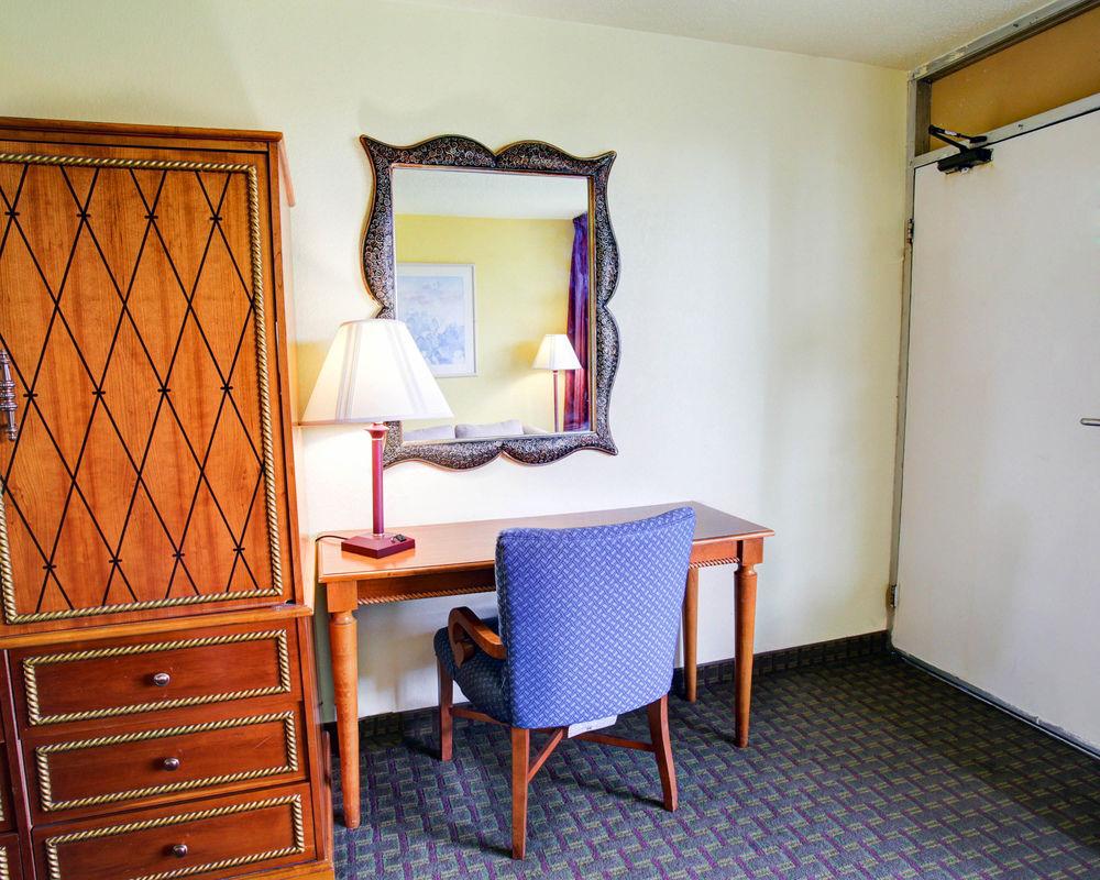 University Inn Hotel San Marcos