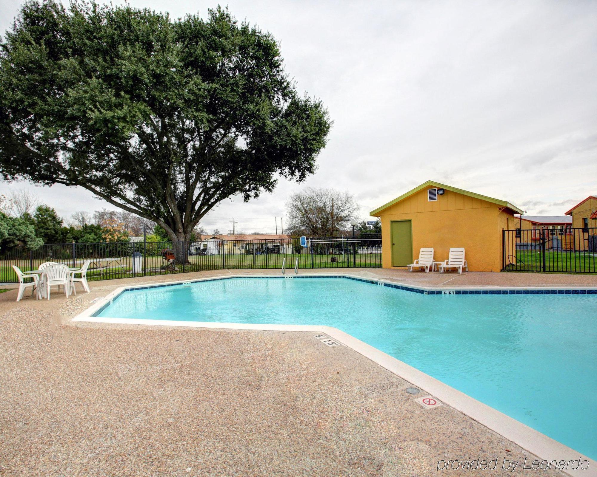 University Inn San Marcos